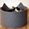Katzenbett mit Kissen